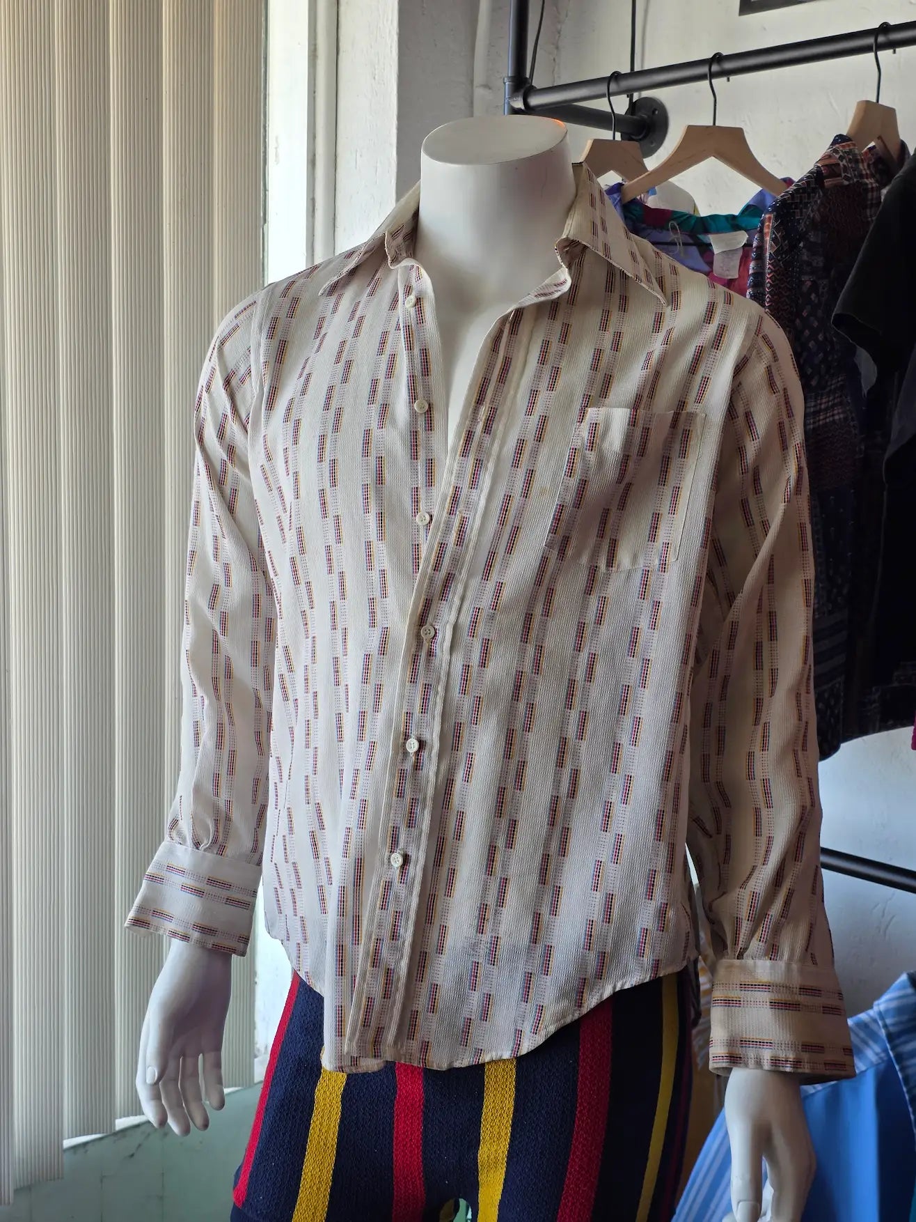 1970s On Experience Button Up