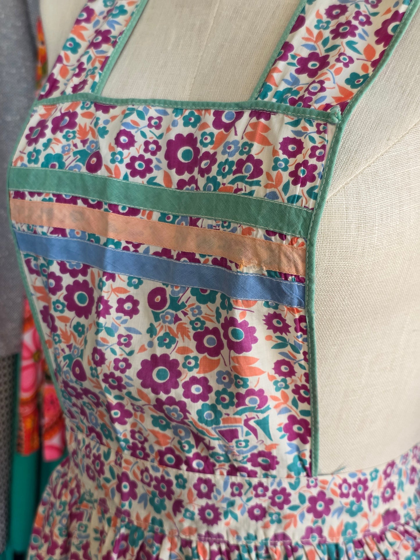 1970s Apron