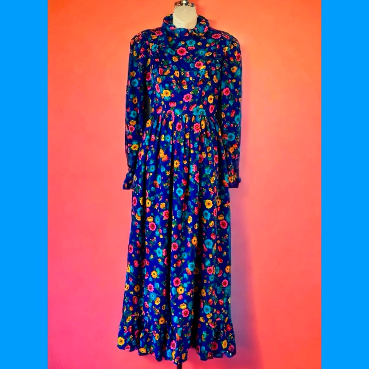 1970s Floor-Length Floral Dress with Ruffle Collar