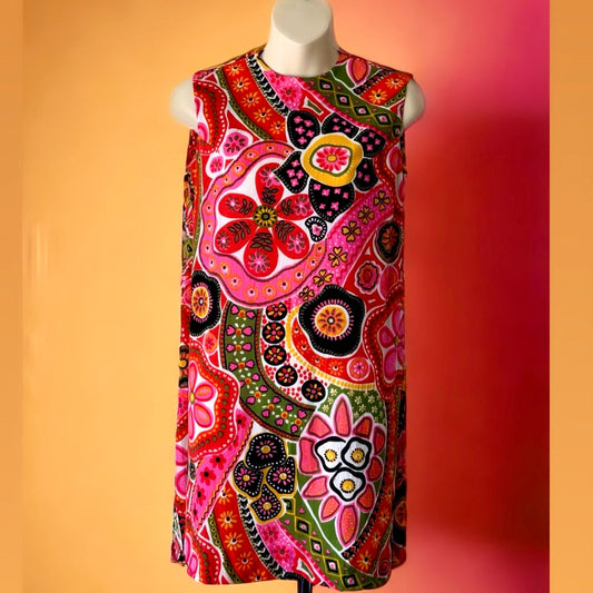 1970s Floral Colorful Pattern Dress